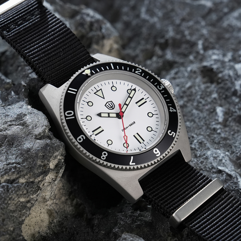Watchdives WD1972 Quartz Watch - Jewelry Watches Box recensie en prijs